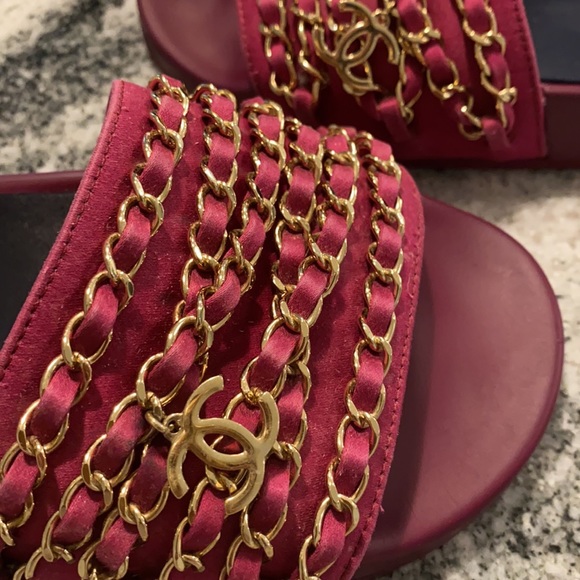 Chanel chain poolslides🌊 - Picture 8 of 10